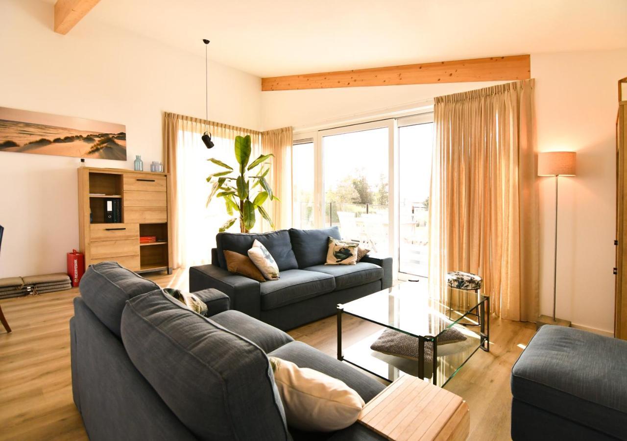 luxe Villa MaromaMistral Veerse Meer free 4 Ebikes BBQ Springkussen WIFI Kamperland Buitenkant foto